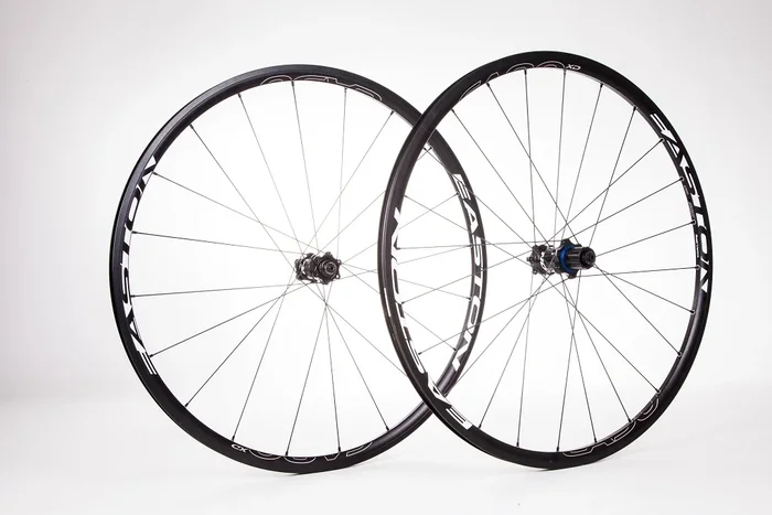 Shimano RS Rennrad Vorderrad ( gebraucht )