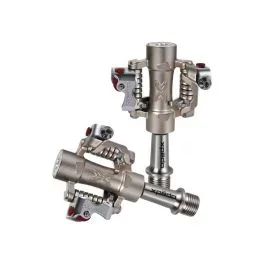 Xpedo M-Force 8 TI Clipless Fahrradpedale (9/16″ | silber)